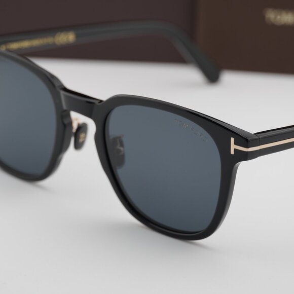 Tom Ford FT1051-K 01A Square Sunglasses - Shiny Black/Smoke - Picture 8 of 9